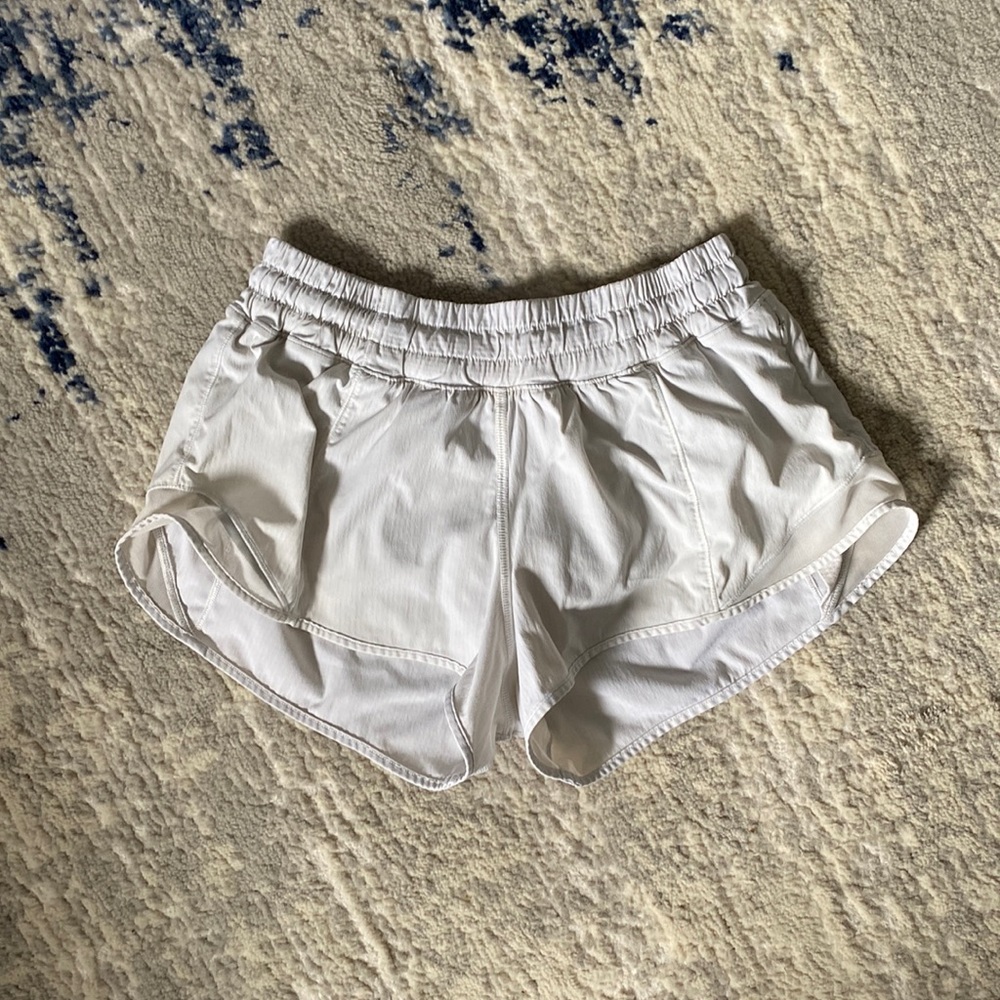 Lululemon Hotty Hot Short White